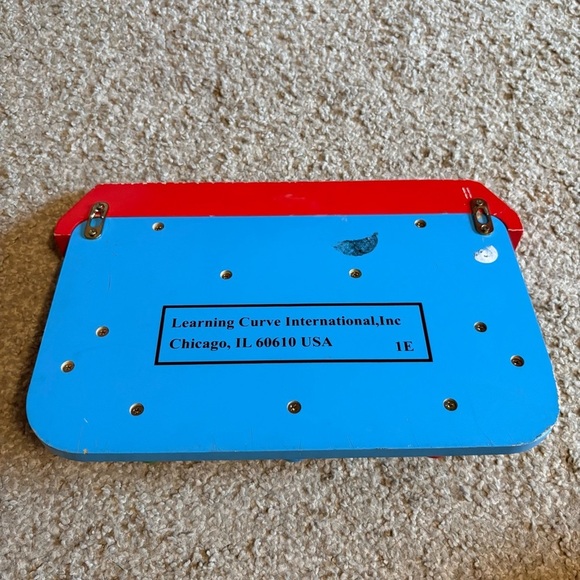 Thomas & Friends Wall Decor Towel Coat Hanger 3-Hook Train Display Shelf 2001 - Picture 6 of 6